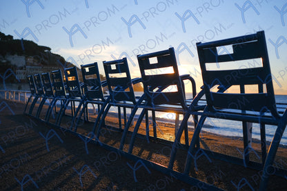 LA PROM 155-Les Chaises Bleues-Promenade des Anglais. Impression photo murale joliment encadrée